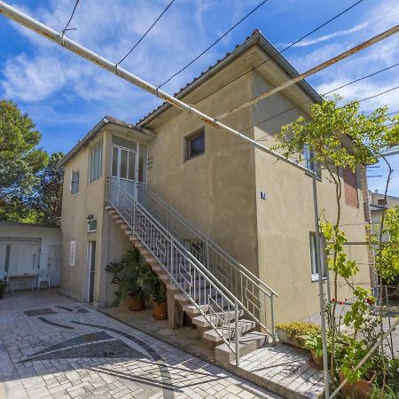 Apartment Tara I Selce Bagian luar foto