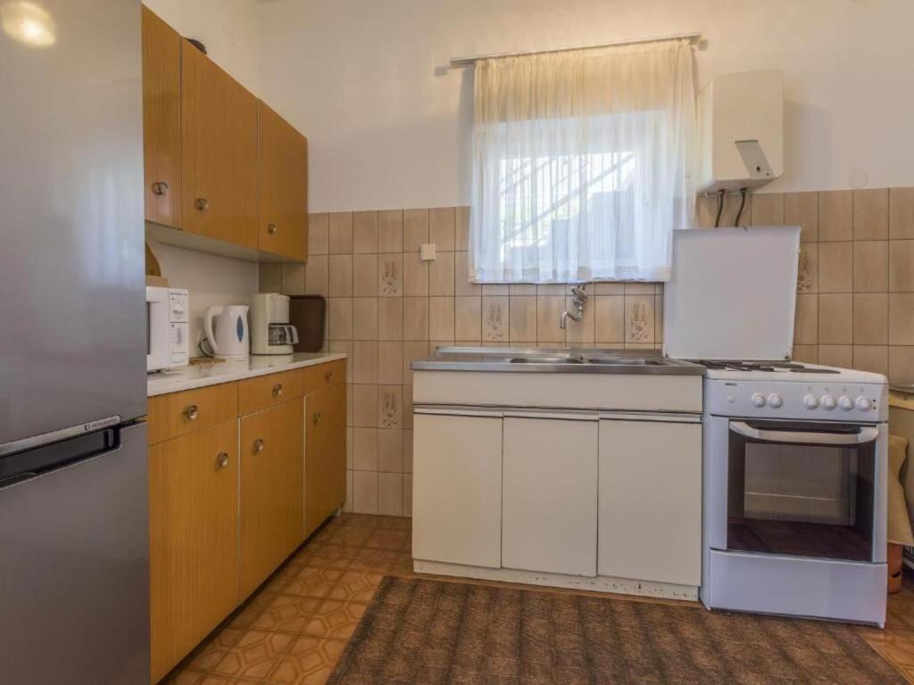 Apartment Tara I Selce Bagian luar foto