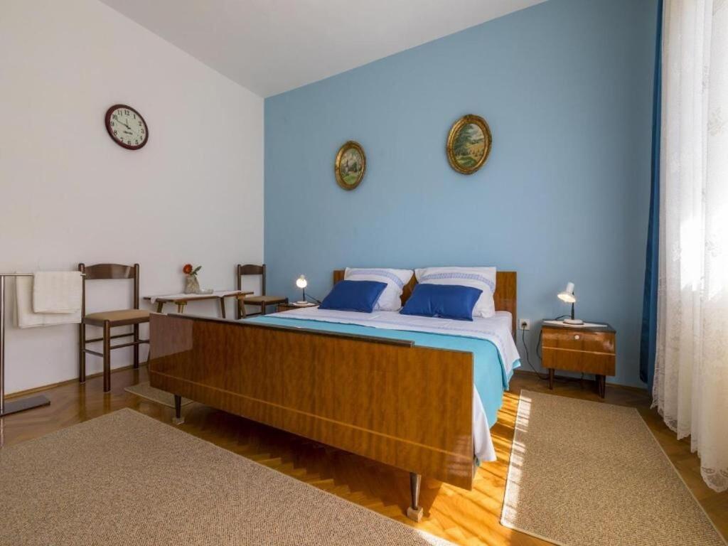Apartment Tara I Selce Bagian luar foto