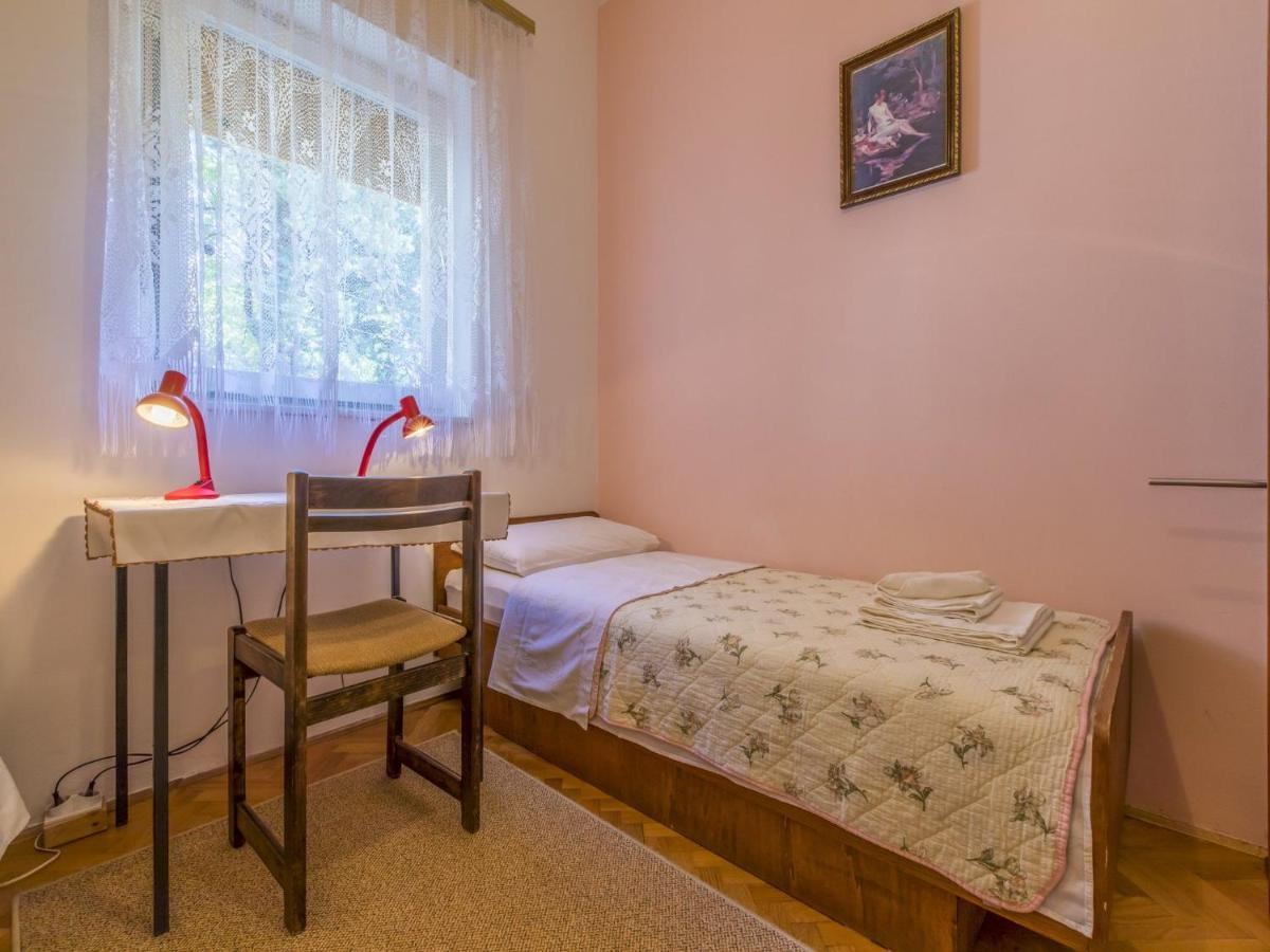 Apartment Tara I Selce Bagian luar foto